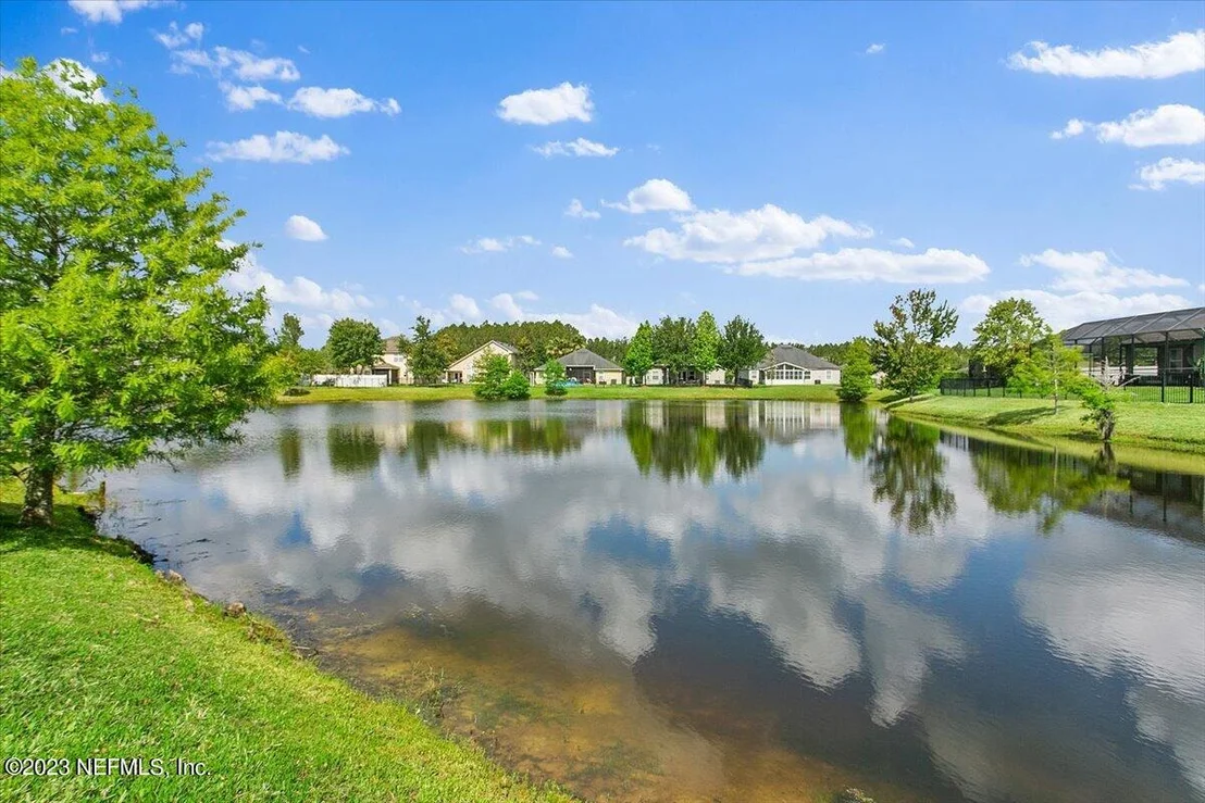 Photo of 123 E TEAGUE BAY Drive