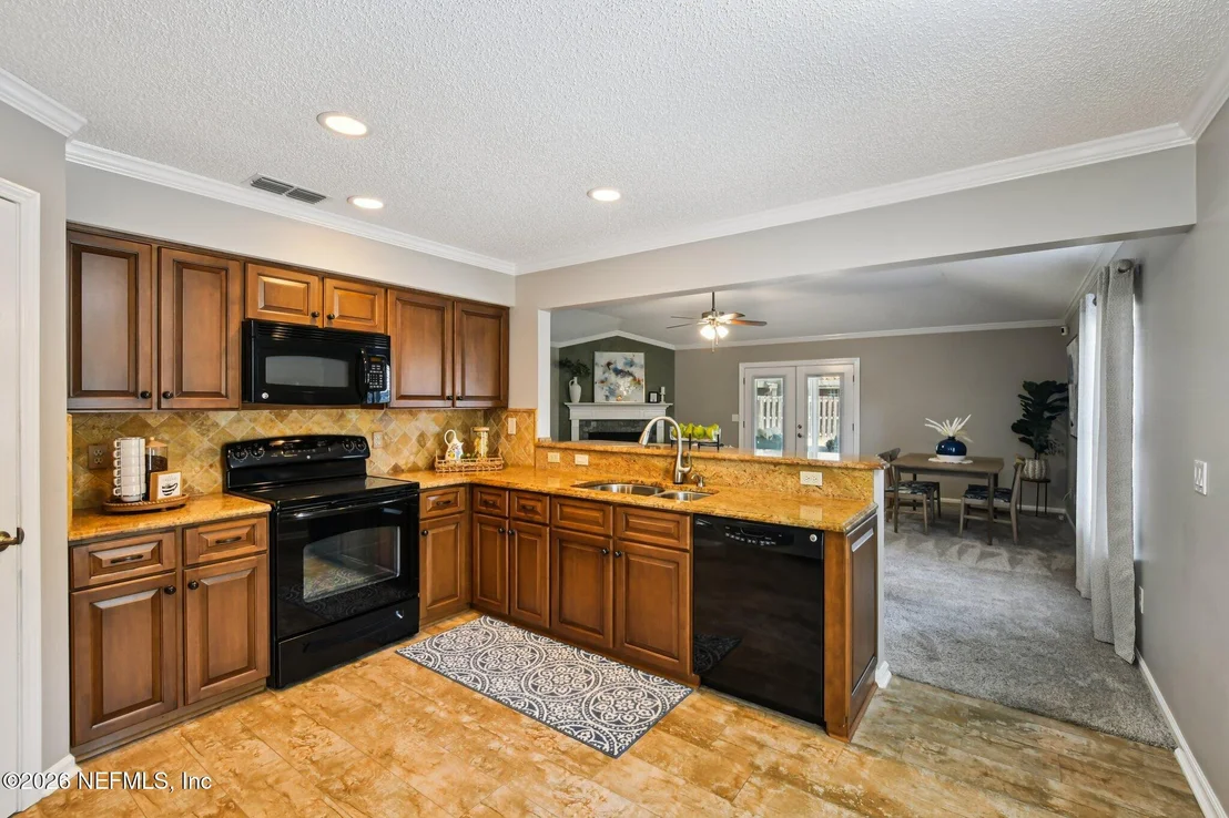 Photo of 3070 NAUTILUS Road