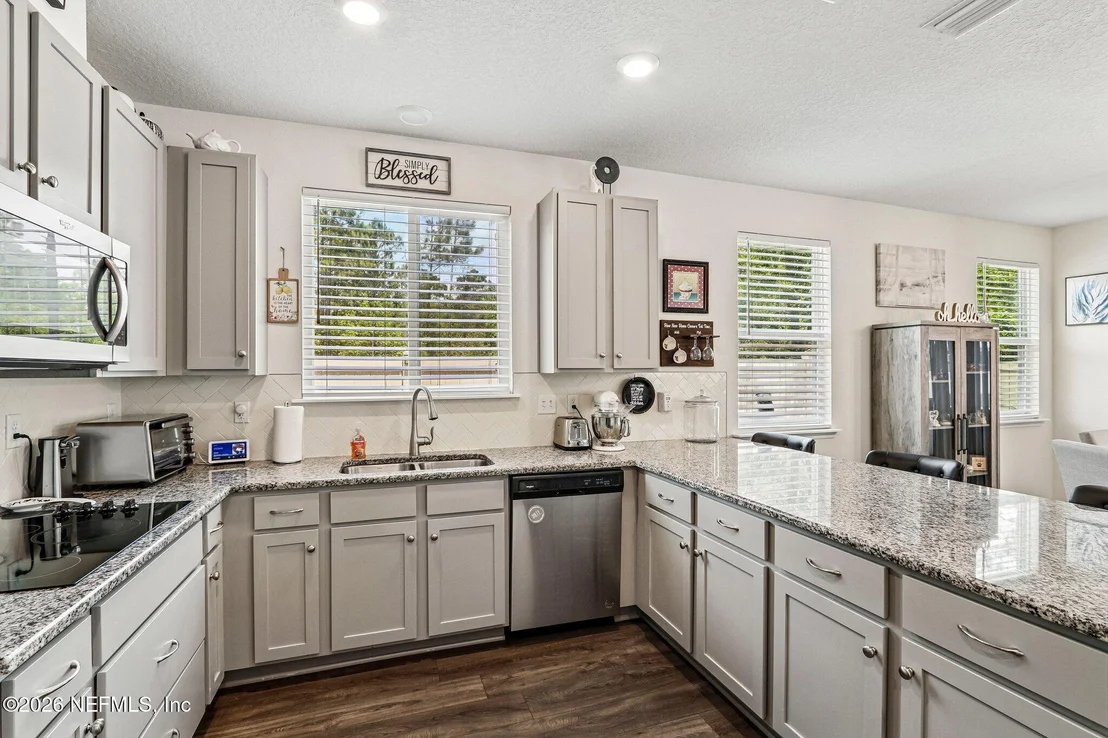 Photo of 8053 GUILD Way