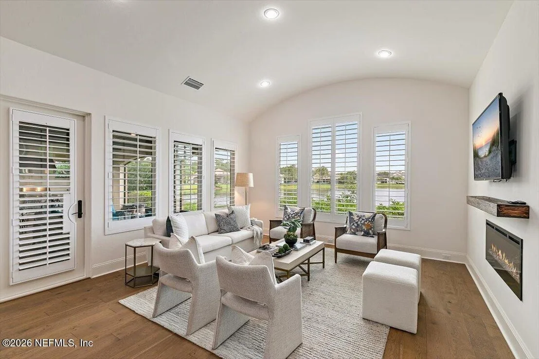 Photo of 5226 COMMISSIONERS Drive