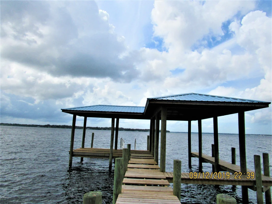 Photo of 263 W RIVER Road