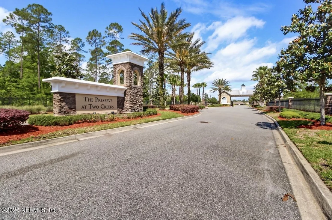 Photo of 1072 MERLIN Point