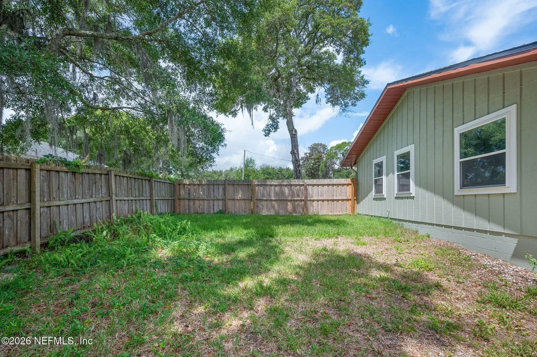 Photo of 507 GENTIAN Road