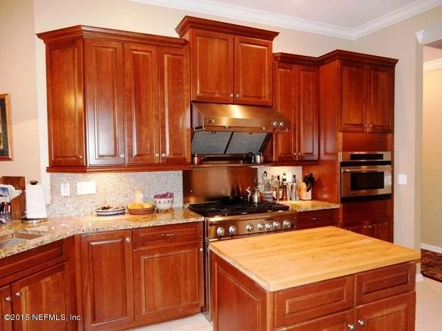 Photo of 533 OAKMONT Drive