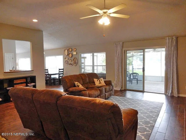 Photo of 100 IVY LAKES Drive