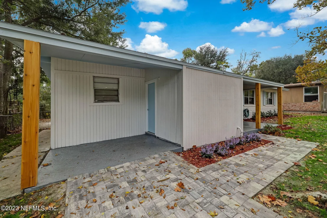 Photo of 6816 CINDERELLA Road
