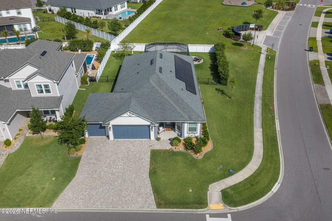 Photo of 18 TARBERT Lane