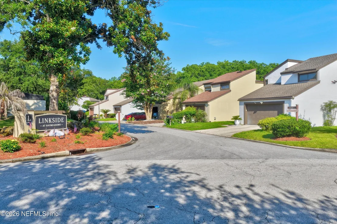 Photo of 7812 LINKSIDE Drive