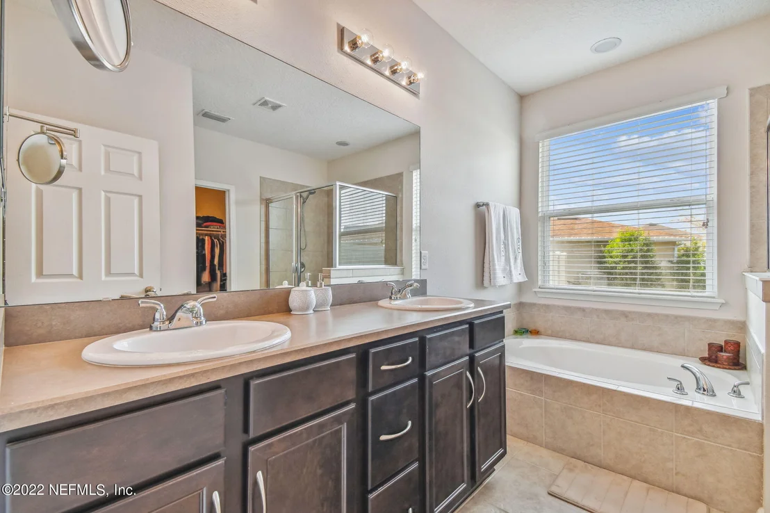 Photo of 107 DEERFIELD GROVE Way