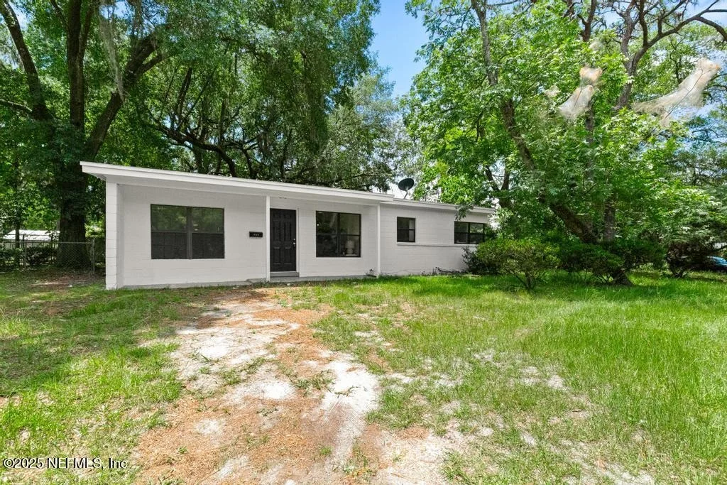 Photo of 1946 LEONID Road