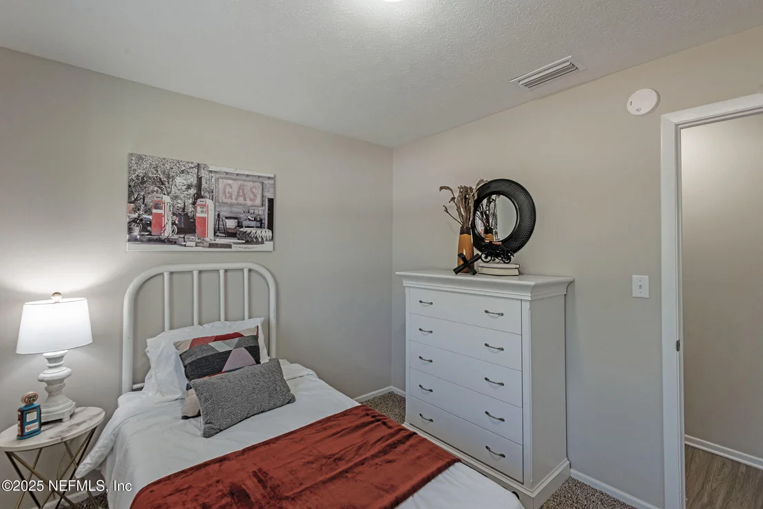 Photo of 2528 LANSDOWNE Drive