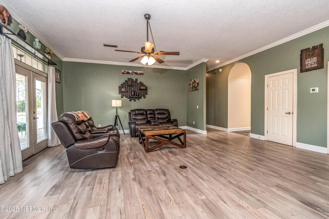 Photo of 8219 MUD LAKE Road