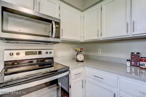 Photo of 734 MILTONDALE Road