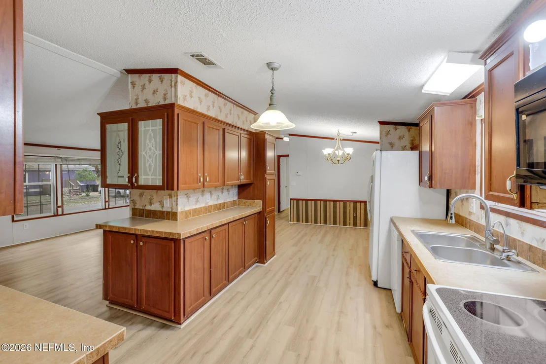 Photo of 1134 HARMONY Drive N