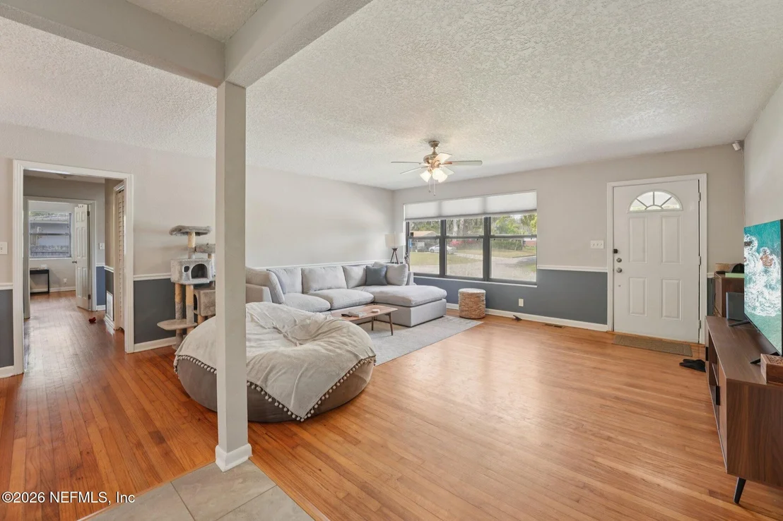 Photo of 5112 OAKSIDE Drive