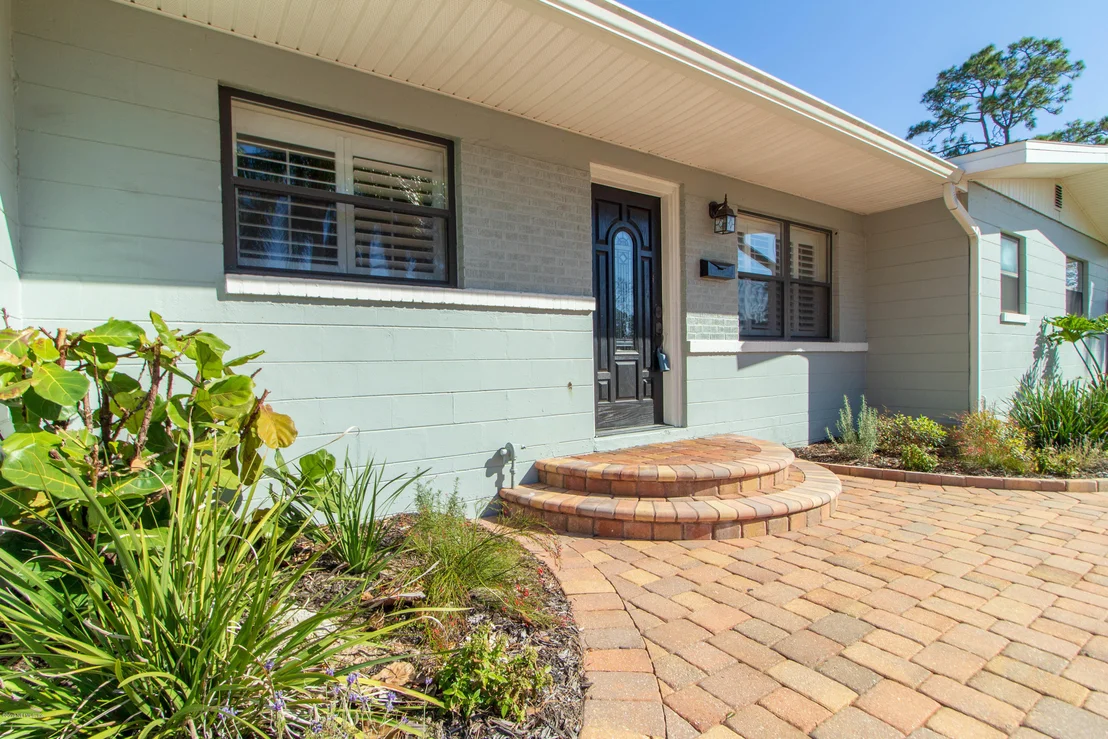 Photo of 705 PALM TREE Road