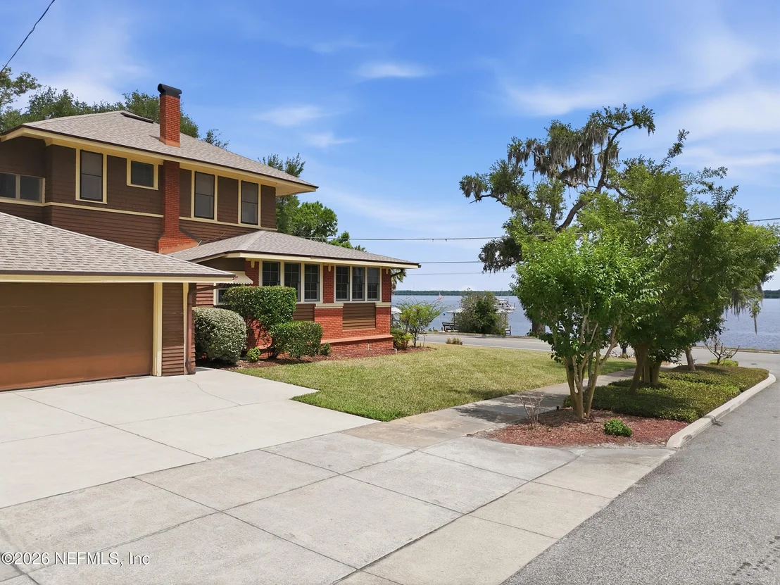Photo of 520 RIVER Street