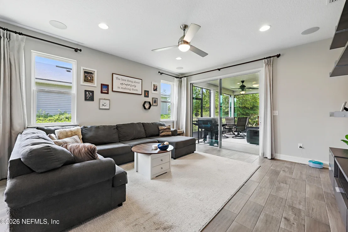 Photo of 1124 PERSIMMON Drive