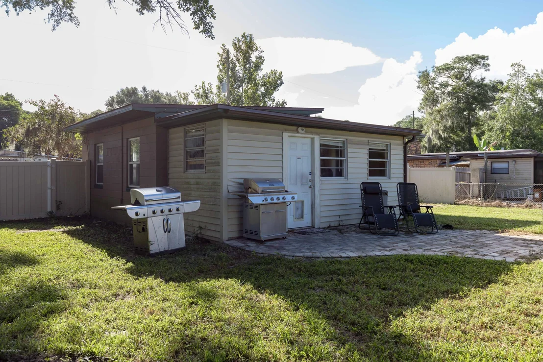 Photo of 4160 RUBY Drive W
