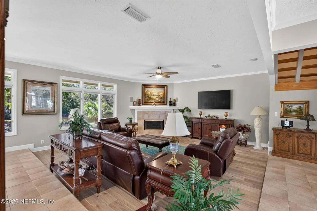 Photo of 2206 LAUGHING GULL Circle