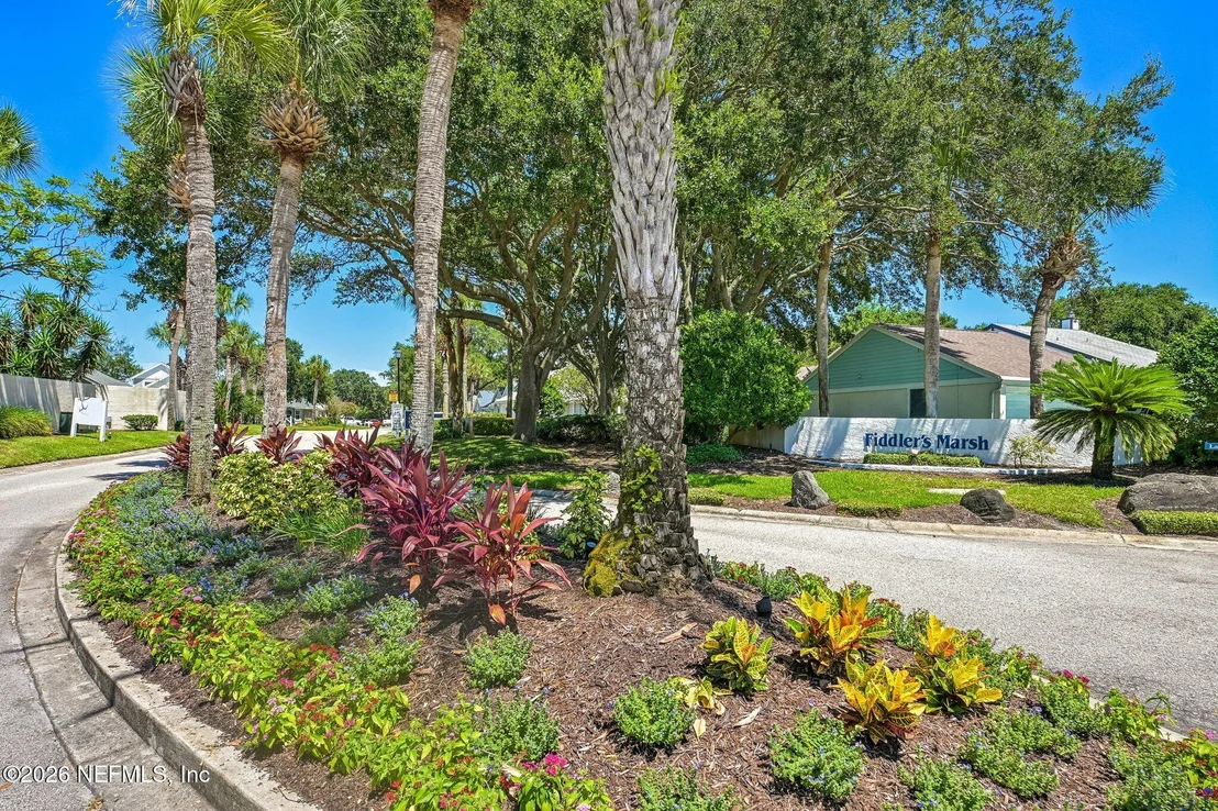 Photo of 341 CHARLEMAGNE Circle