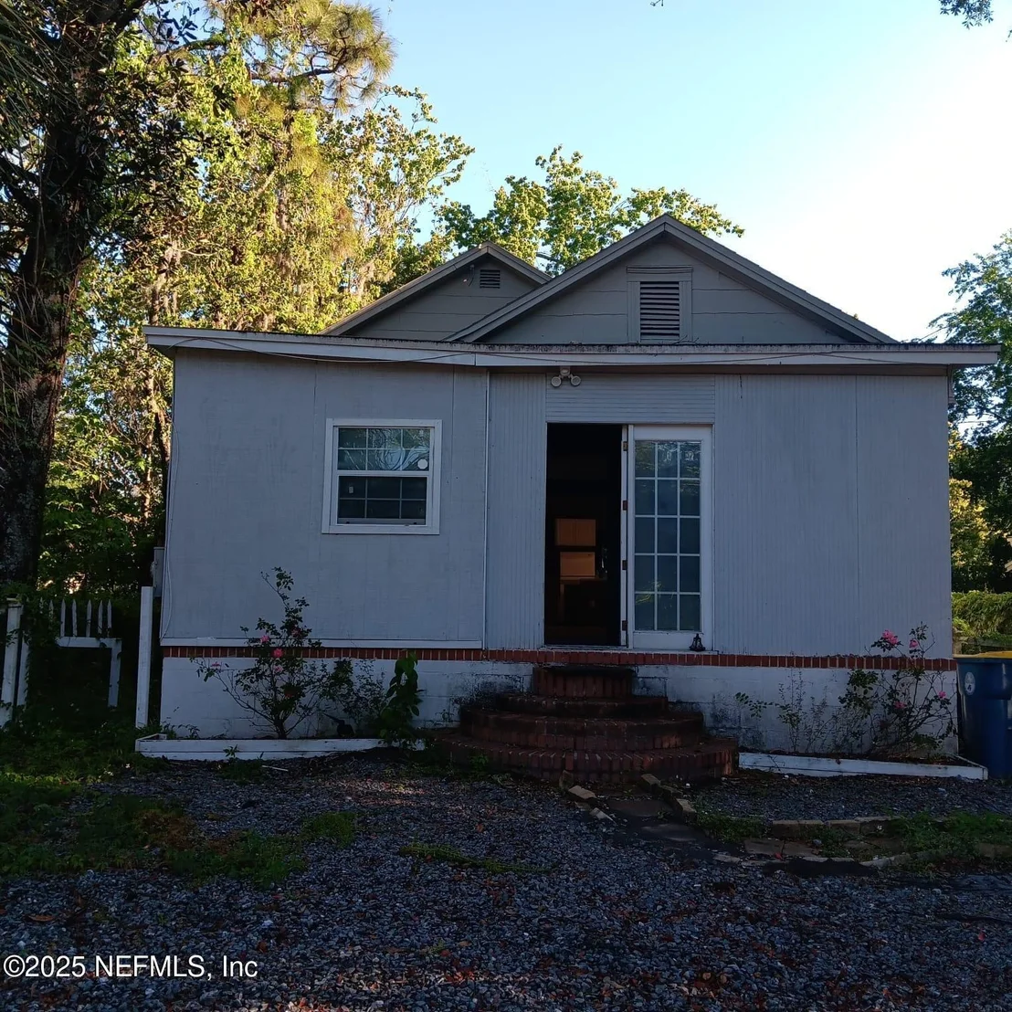 Photo of 2005 MOREHOUSE Road