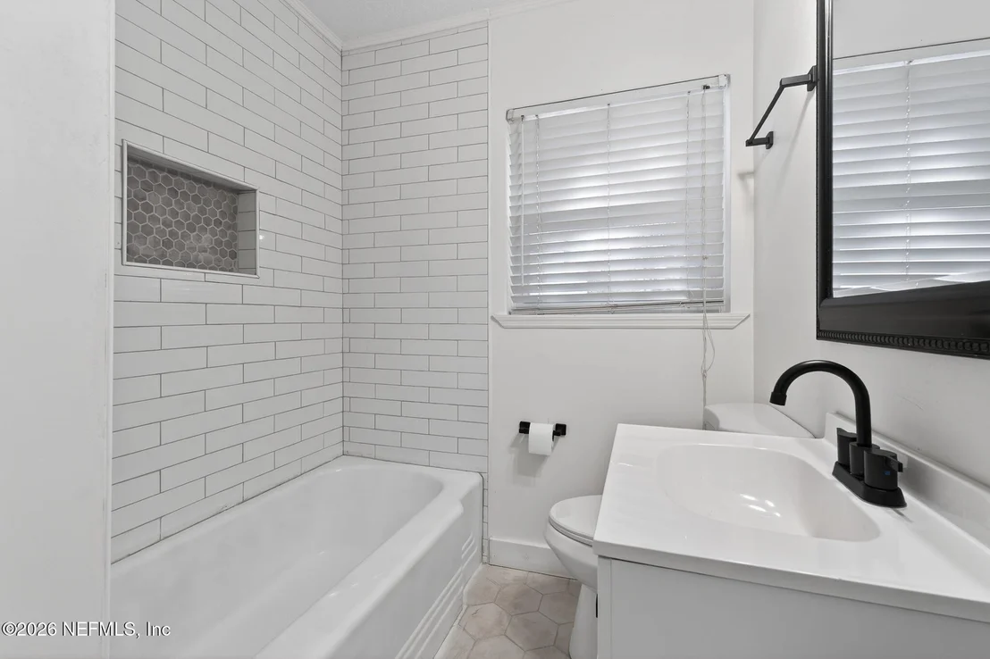 Photo of 505 NIGHTINGALE Road
