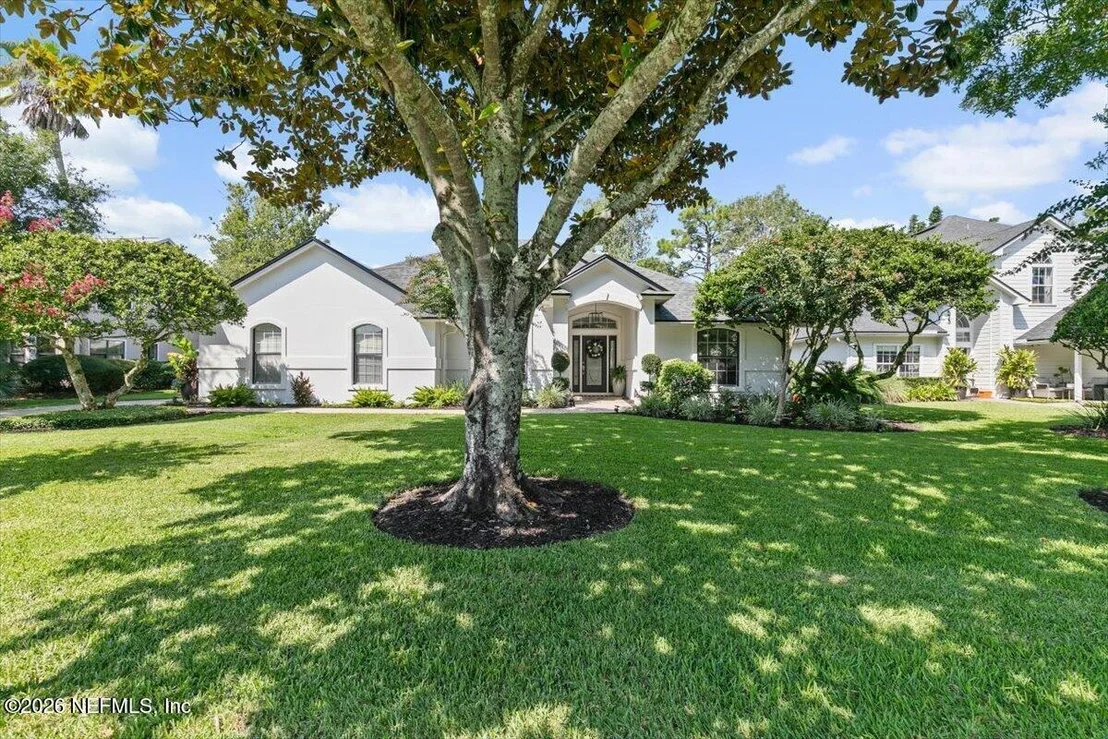 Photo of 525 SUNSET Drive