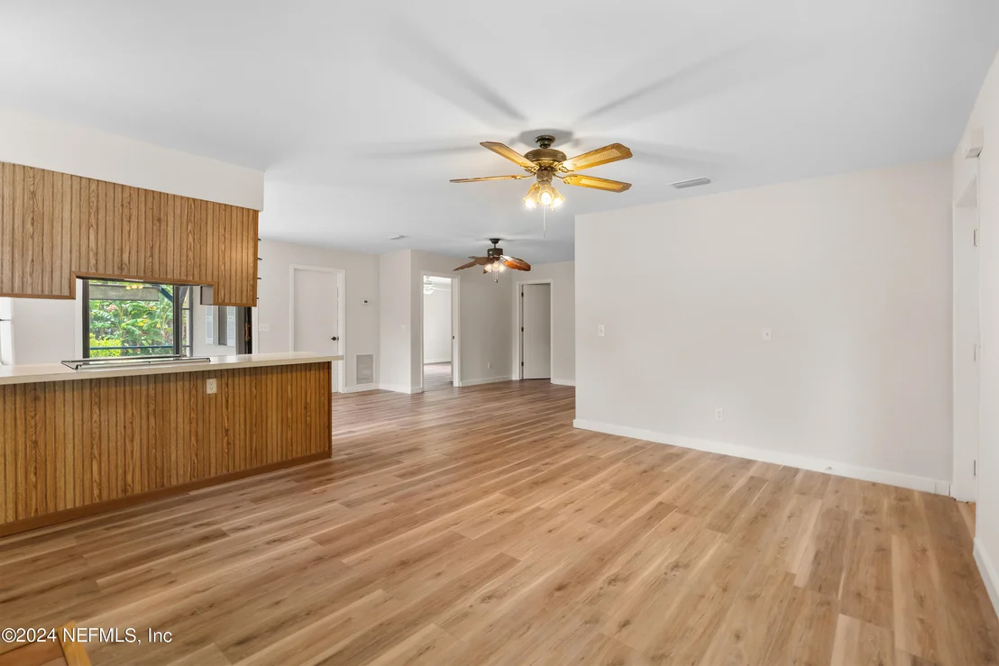 Photo of 4577 FIFTH Avenue