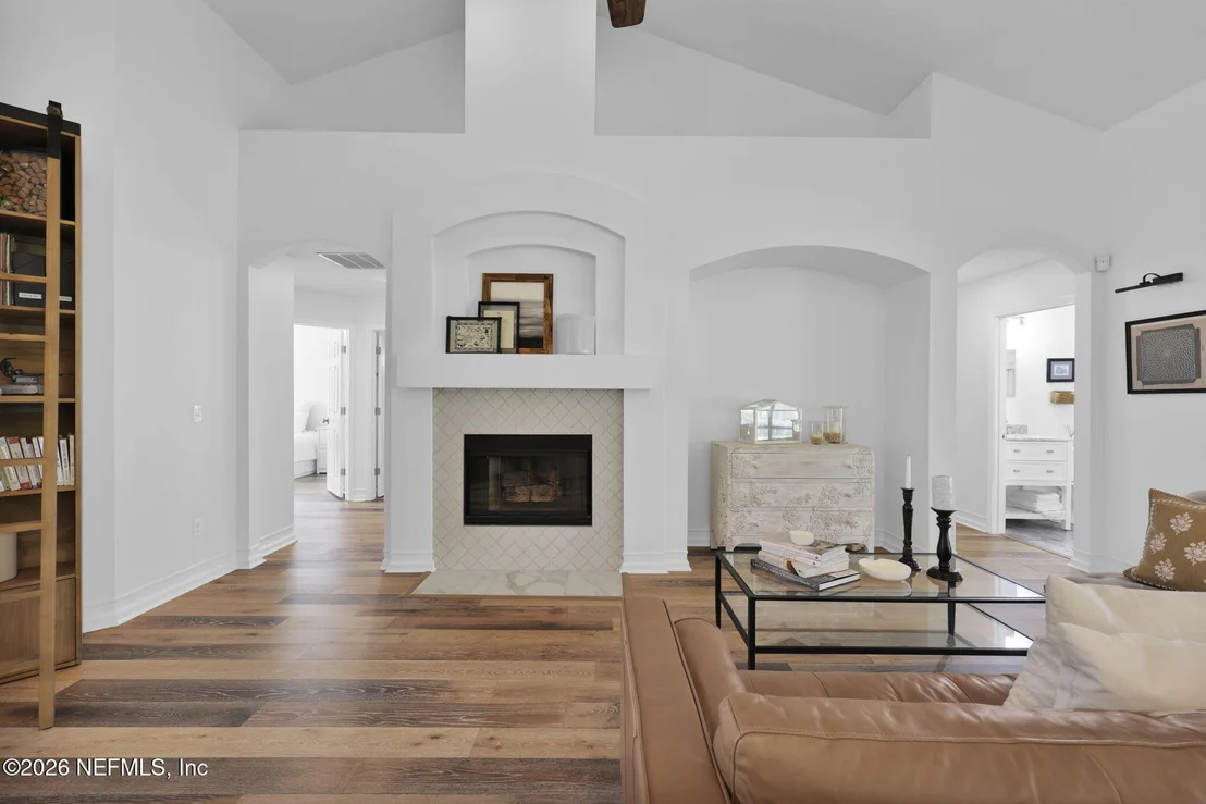 Photo of 2290 EAGLE HARBOR Parkway