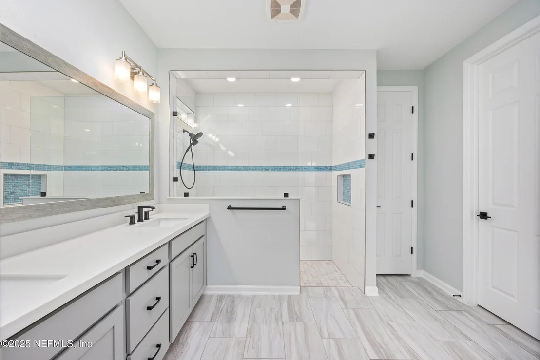 Photo of 812 WINDLEY Drive