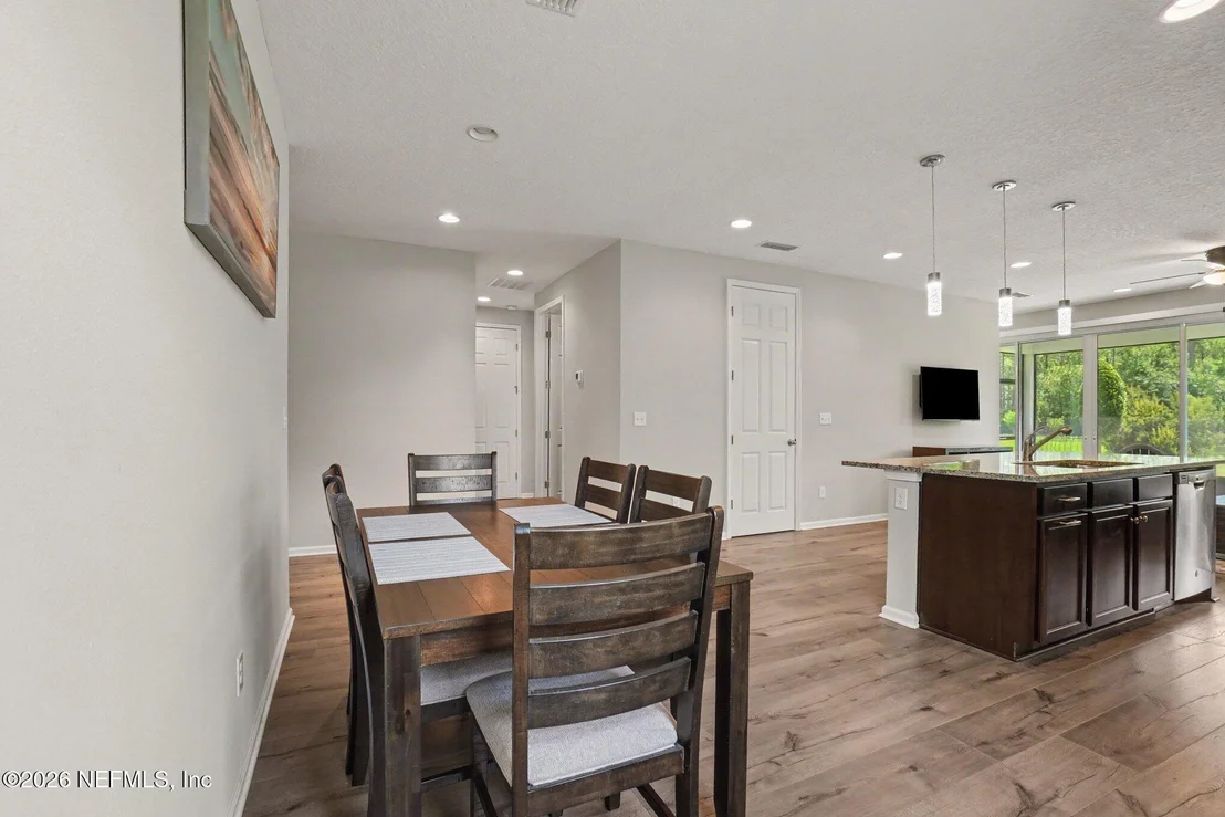 Photo of 4630 PINE RIDGE Parkway