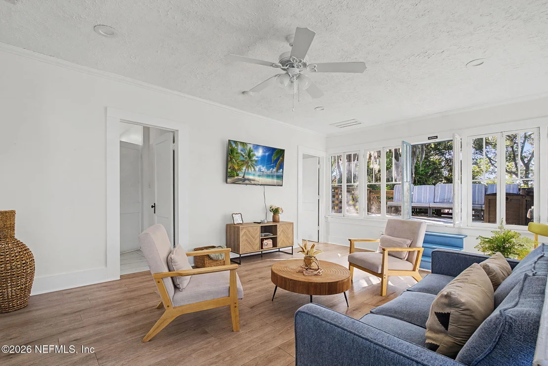 Photo of 16 MYRTLE Avenue