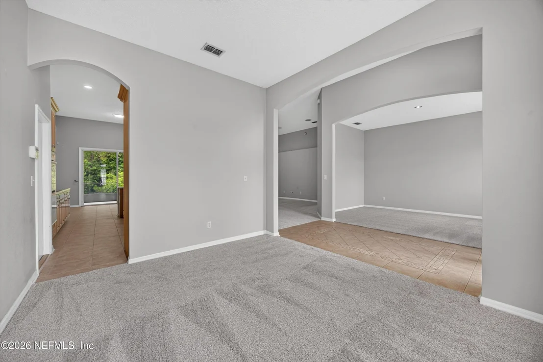 Photo of 635 WAKEVIEW Drive