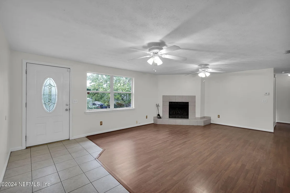Photo of 162 VENUS Lane