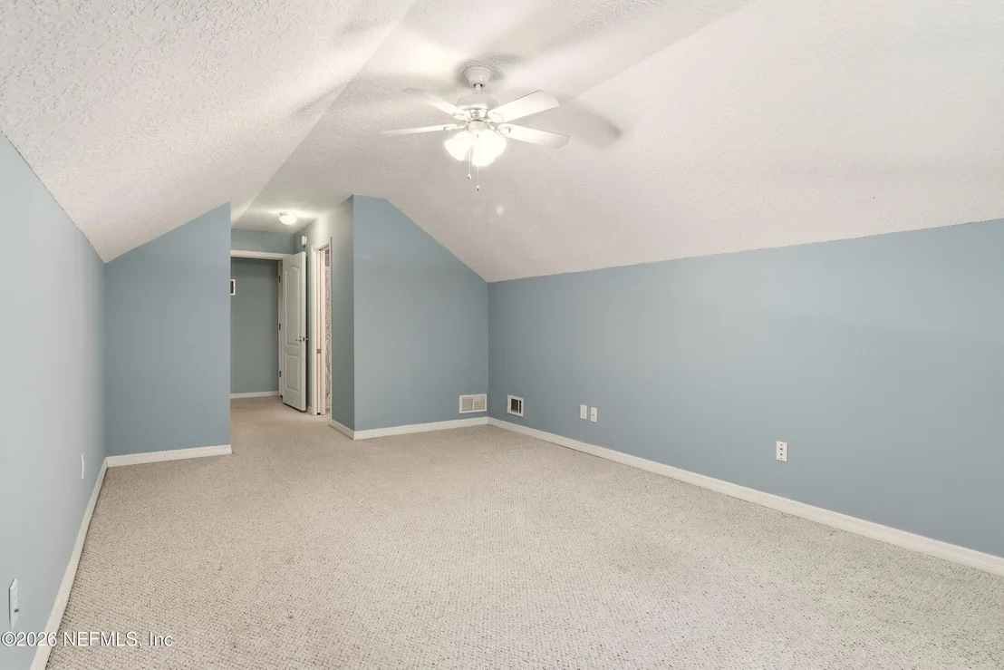 Photo of 3369 KINGS Road S