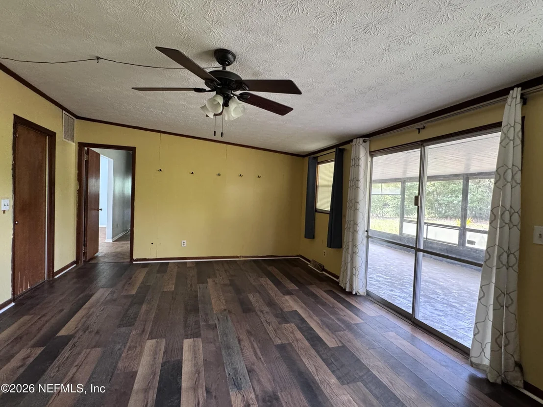 Photo of 5527 MAXINE Drive