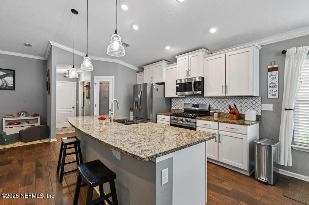 Photo of 717 SHETLAND Drive