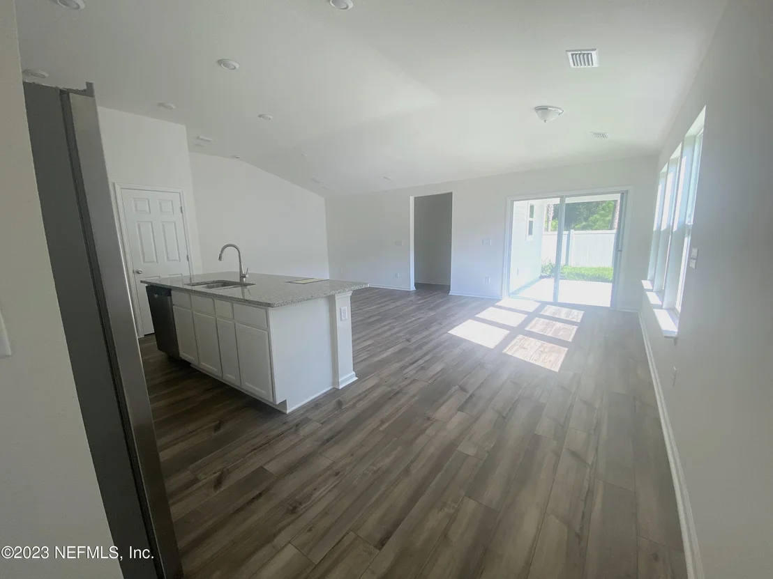 Photo of 177 PEACE RIVER Road