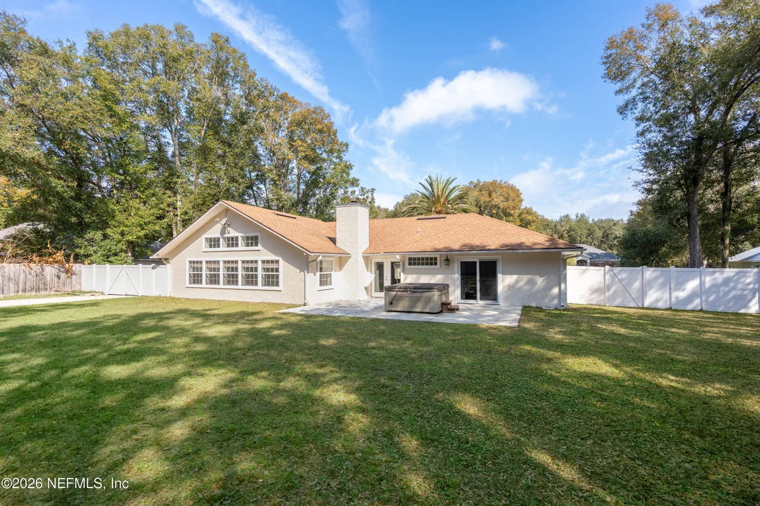 Photo of 3508 KINGS ROAD Road S