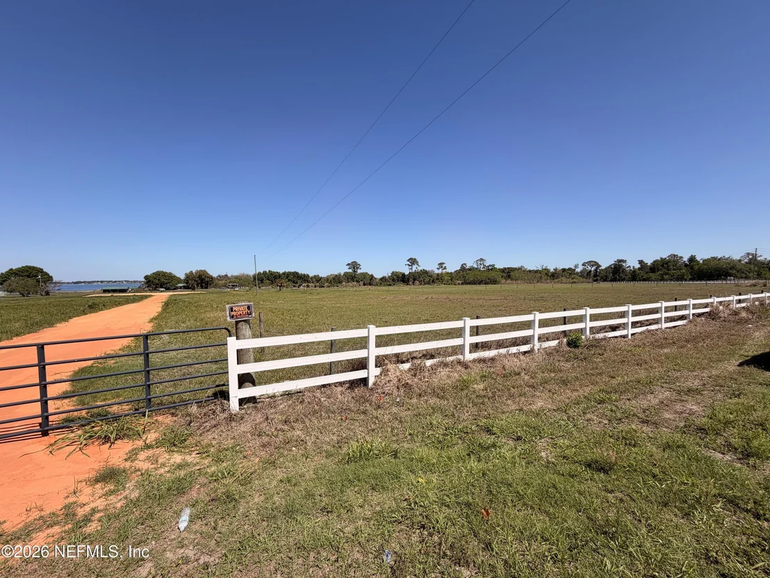 Photo of 1360 FORT MEADE Road