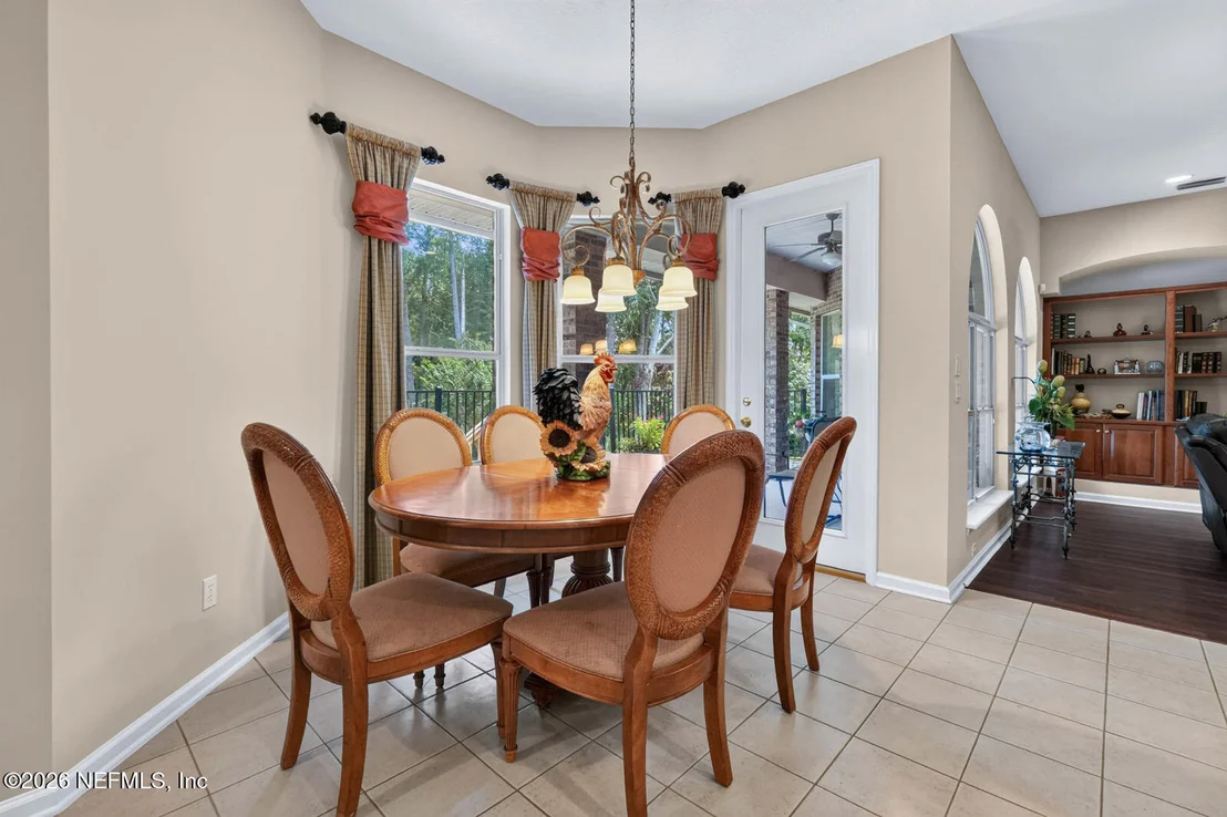 Photo of 832 RILEY Lane