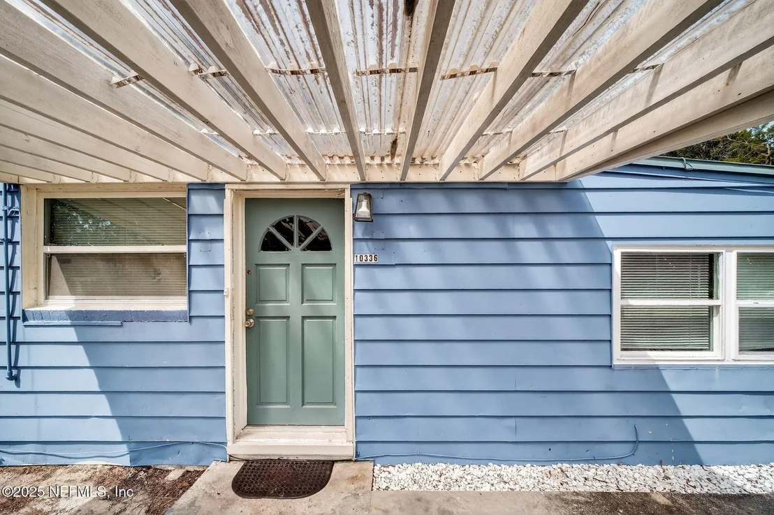 Photo of 10336 AGAVE Road