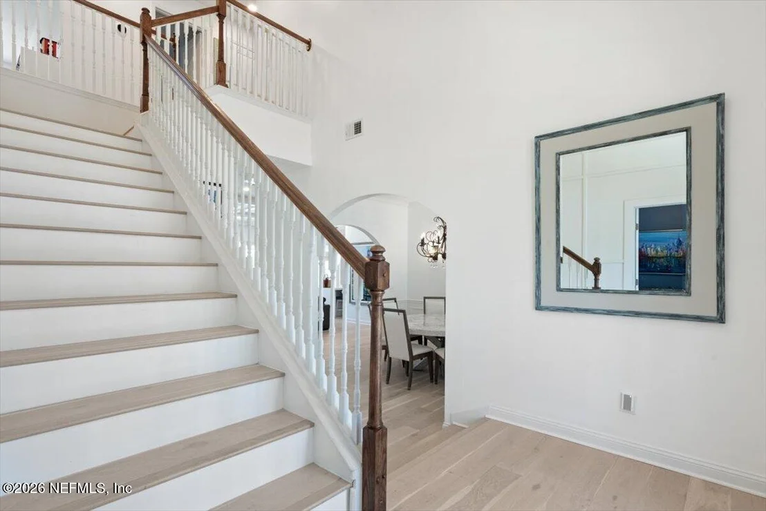 Photo of 844 EAGLE POINT Drive
