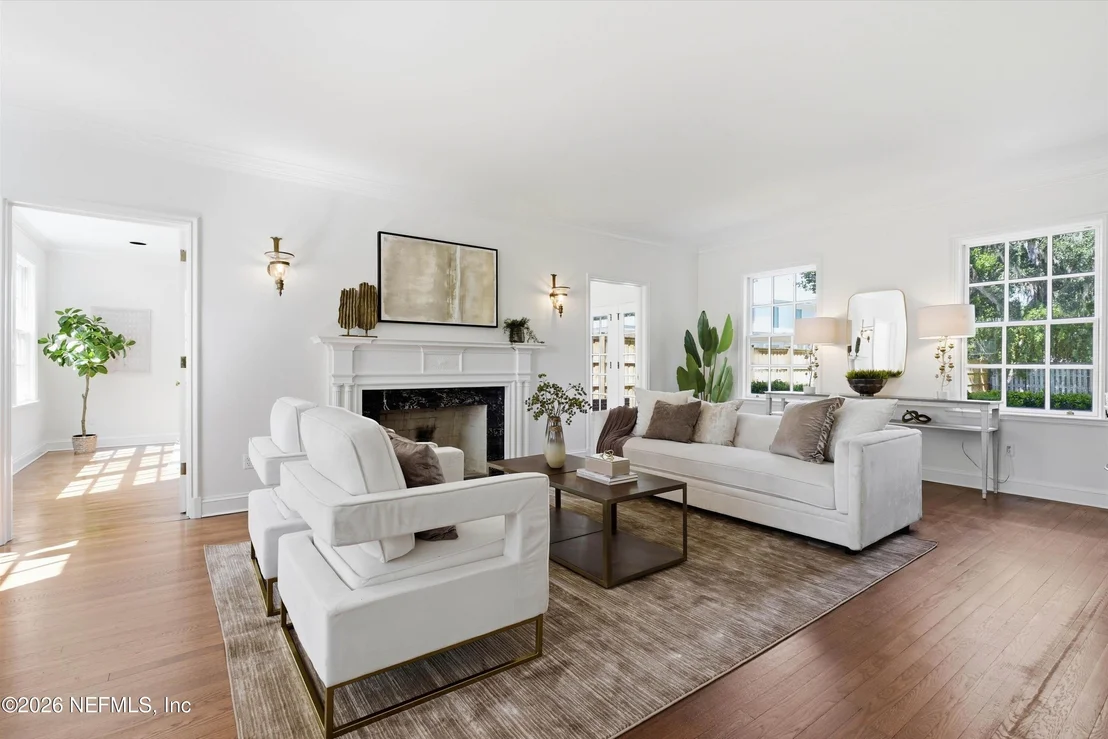 Photo of 959 MAPLE Lane