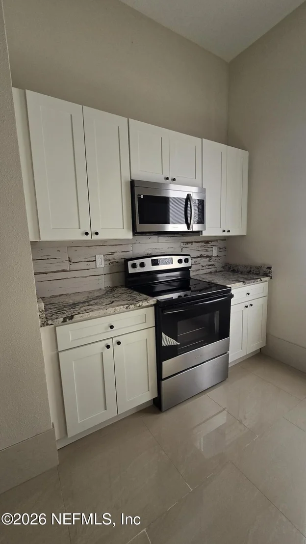 Photo of 1127 SPEARING Street