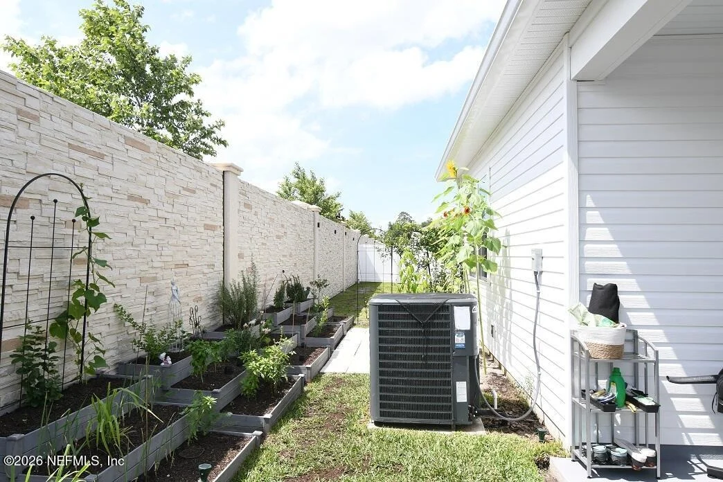 Photo of 7206 RED TIMBER Road