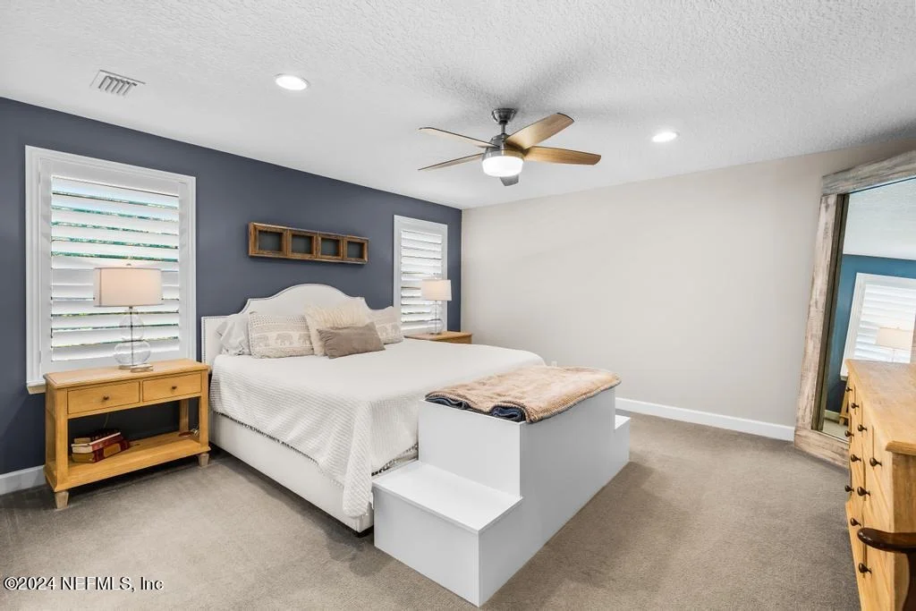 Photo of 4016 SEASIDE Drive E