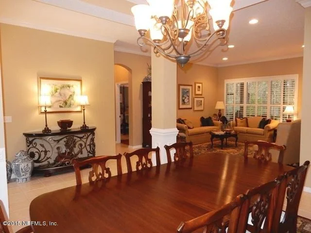 Photo of 533 OAKMONT Drive