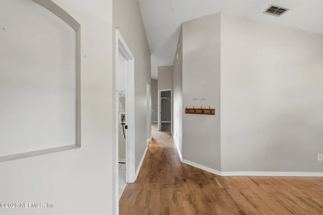 Photo of 917 BUTTERCUP Drive
